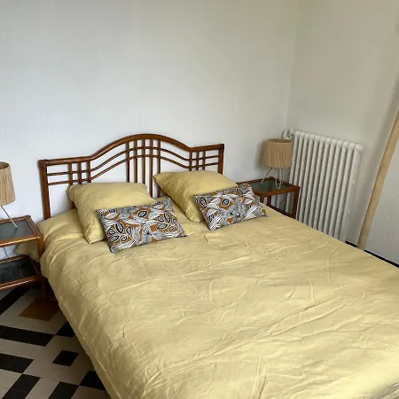 Villa La *