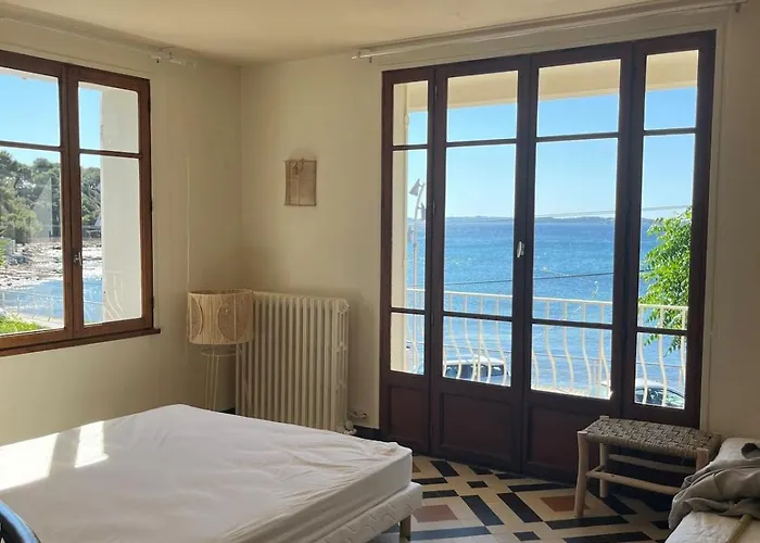 La Villa Carqueiranne