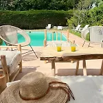 La Villa *